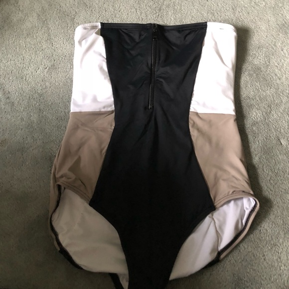 Dkny Other - DKNY One Piece Bathing suit